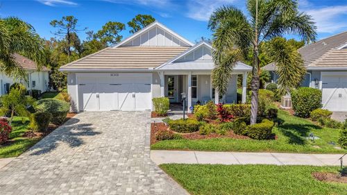 8034 Sandstar Way, SARASOTA, FL, 34240-1213 | Card Image