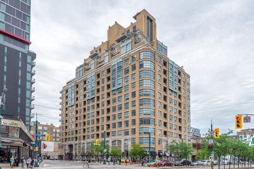 722-438 Richmond St W, Toronto, ON, M5V3S6 | Card Image