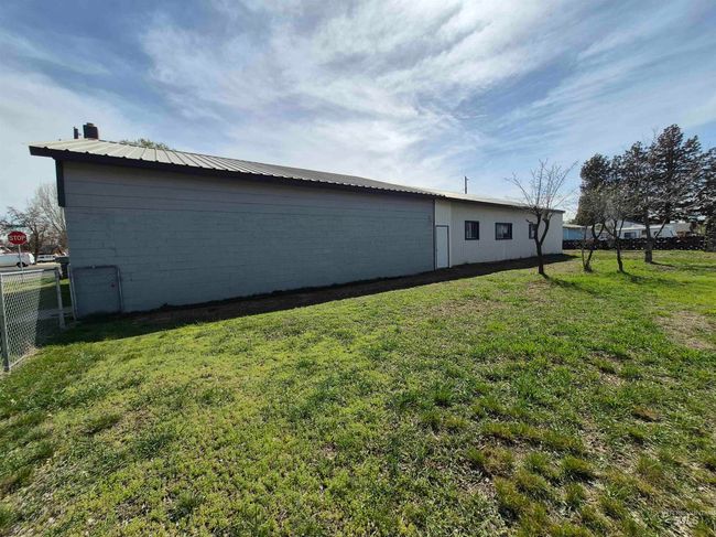 602 7 Th Ave W, House other with 3 bedrooms, 2 bathrooms and 2 parking in Gooding ID | Image 8