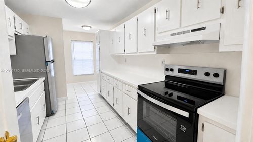 402-7345 W 4th Ave, Hialeah, FL, 33014-5029 | Card Image