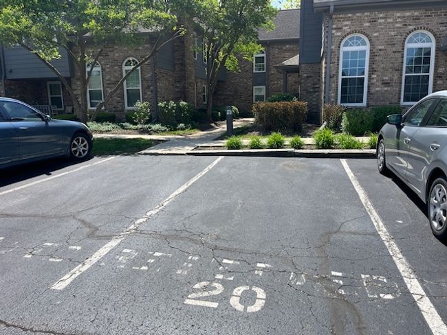 APT-115 - 11 Foxcroft Rd, Townhouse with 2 bedrooms, 2 bathrooms and 2 parking in Naperville IL | Image 27