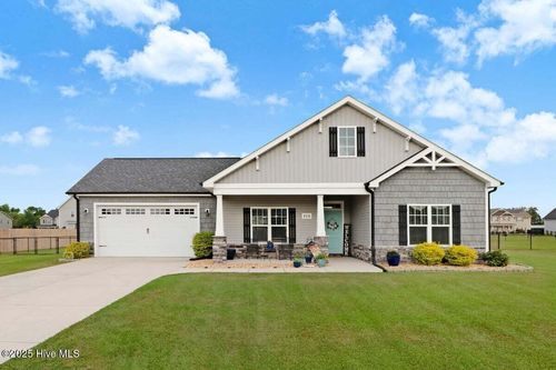108 Castaway Ct, Pikeville, NC, 27863-9668 | Card Image