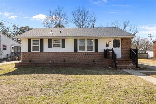 24 Hickory Hill Rd, Hampton, VA, 23666-3935 | Card Image