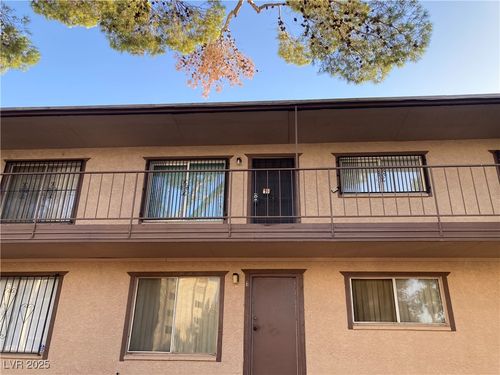 13-575 S Royal Crest Cir, Las Vegas, NV, 89169-3888 | Card Image