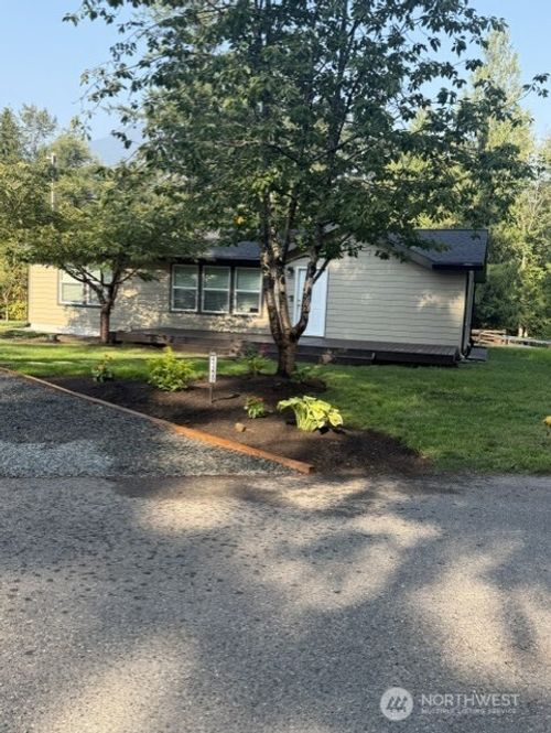 41229 May Creek Dr, Gold Bar, WA, 98251-9307 | Card Image