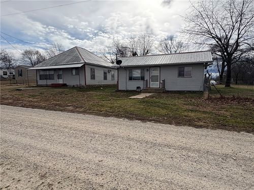 81 Pigeon Ln, Berryville, AR, 72616-4679 | Card Image