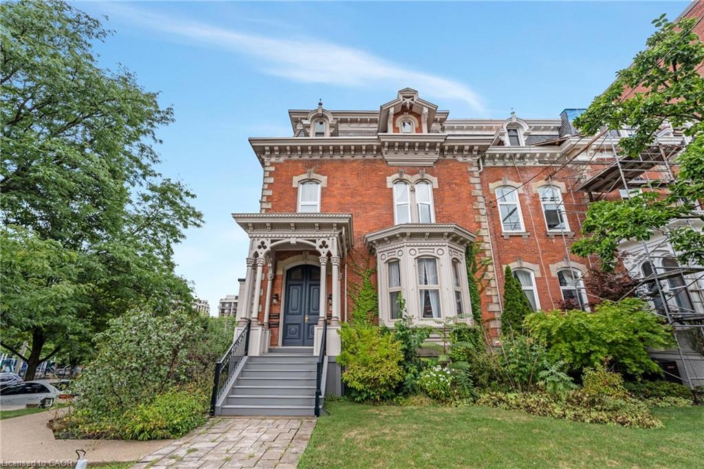 Residential in Hamilton 4