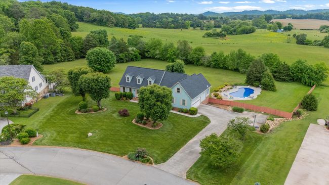 3054 Hawthorne St, House other with 5 bedrooms, 5 bathrooms and null parking in Athens TN | Image 57