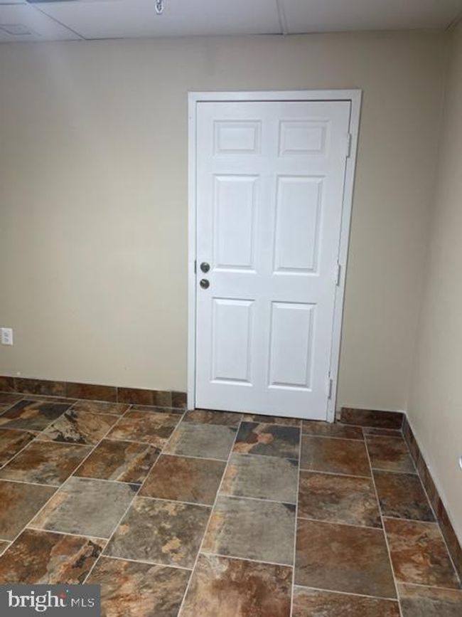 FL-2ND - 2875 Towerview Rd, Home with 0 bedrooms, 0 bathrooms and null parking in Herndon VA | Image 37