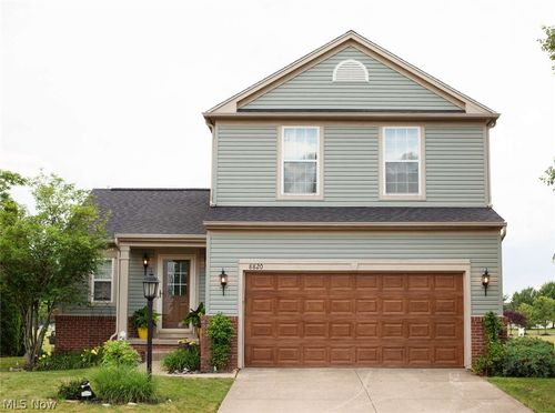 8820 Belton Dr, North Ridgeville, OH, 44039-8793 | Card Image