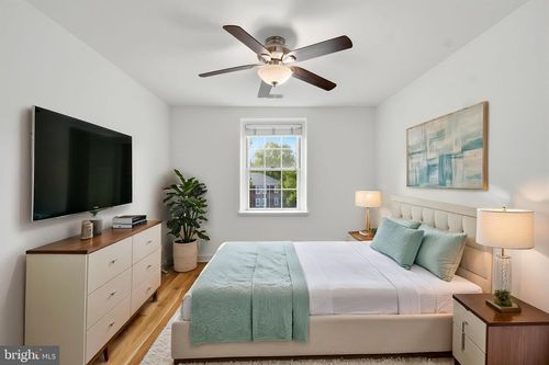 c2-4860 28th St S, ARLINGTON, VA, 22206-1369 | Card Image