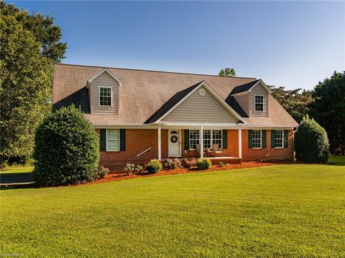 6843 Sawyer Rd, Liberty, NC, 27298-9319 | Card Image