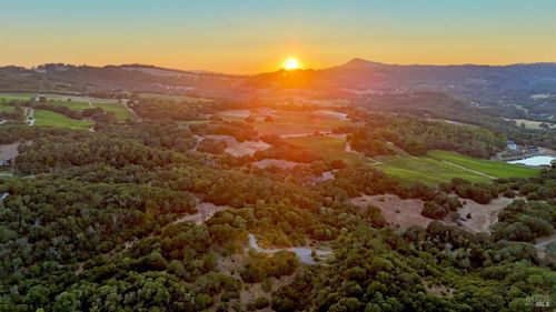 6555 Enterprise Road, Glen Ellen, CA, 95442 | Card Image