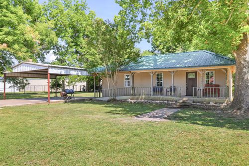 210 Main St, Caddo, OK, 74729-4208 | Card Image