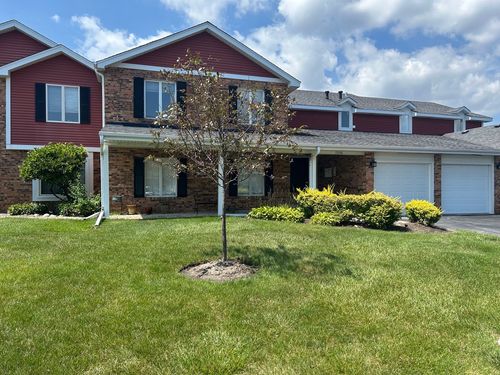 a-7236 Cottonwood Ct, Willowbrook, IL, 60527-7536 | Card Image