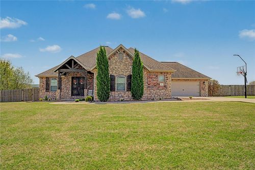 401 Eagle Ridge Dr, Farmington, AR, 72730-8830 | Card Image