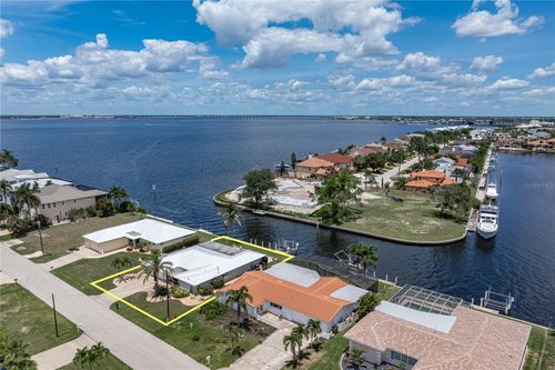2211 Palm Tree Dr, PUNTA GORDA, FL, 33950-5007 | Card Image