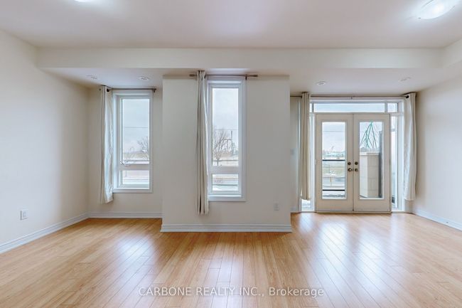 10 - 9621 Jane St, Condo with 2 bedrooms, 2 bathrooms and 1 parking in Vaughan ON | Image 7
