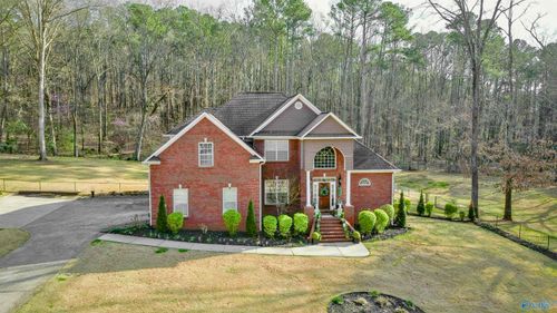 211 Quailwood Ln, Decatur, AL, 35603-6005 | Card Image