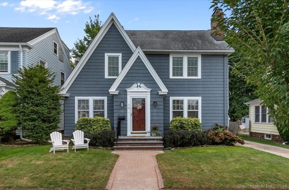 Ardmore St, Hamden, CT 06517