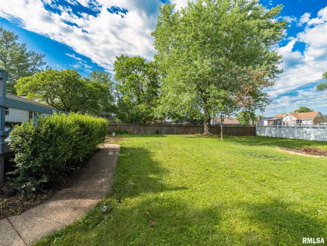 106 N 5 Th St, House other with 3 bedrooms, 2 bathrooms and null parking in Dunlap IL | Image 53