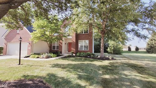 1303 Gable Lake Dr, Brownsburg, IN, 46112-8148 | Card Image