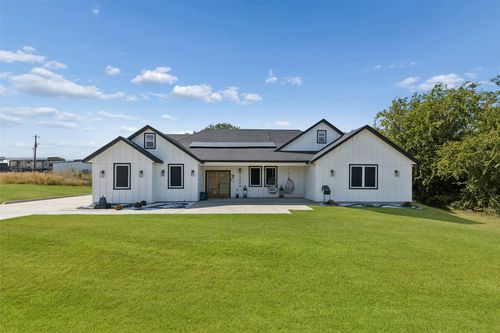 5404 Harrys Pl, Fort Worth, TX, 76126-5329 | Card Image