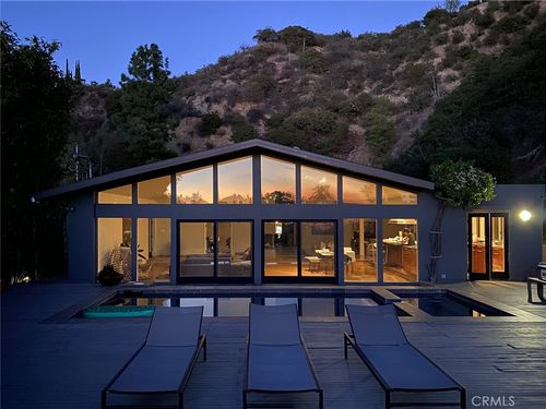 2420 Bowmont Dr, Beverly Hills, CA, 90210 | Card Image