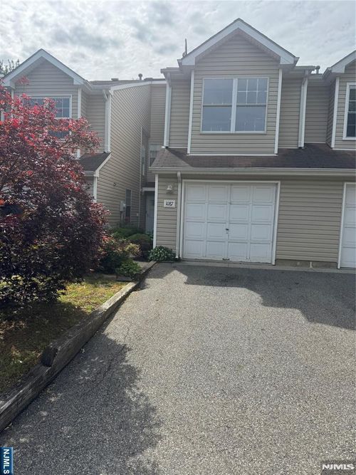 1087 Oakcroft Ln, Somerset, NJ, 08873-1677 | Card Image