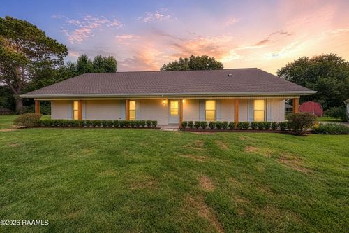 211 Ramsey Dr, Carencro, LA, 70520-5221 | Card Image