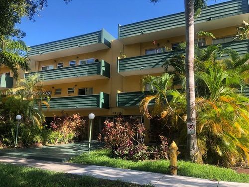 apt-2d-1975 Ne 135th St, North Miami, FL, 33181-2138 | Card Image