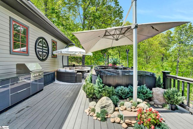 2 Sharptop Way, House other with 3 bedrooms, 4 bathrooms and 2 parking in Landrum SC | Image 25