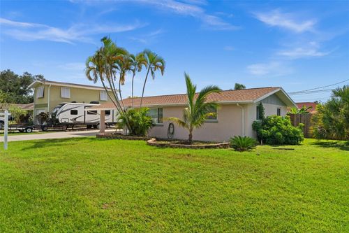 219 Coral Rd, VENICE, FL, 34293-7805 | Card Image