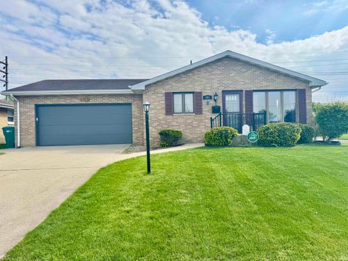 543 W 12th St, Mishawaka, IN, 46544-5030 | Card Image