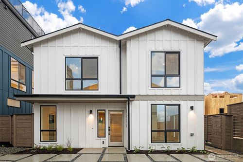 104 Ne 44th St, Seattle, WA, 98105 | Card Image