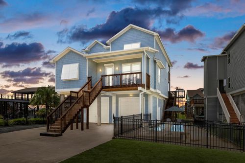 413 Jeanie Lynne Cir, Tiki Island, TX, 77554 | Card Image