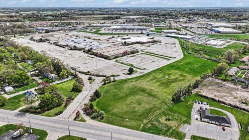 1800 Pipestone Rd, Benton Harbor, MI, 49022-2311 | Card Image