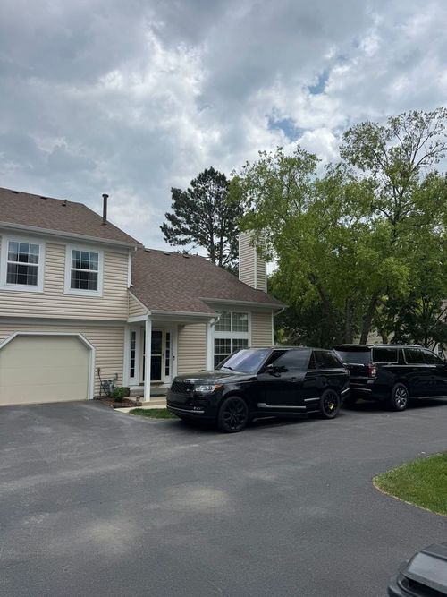 250 Acorn Dr, Streamwood, IL, 60107-2210 | Card Image