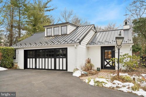 935 Black Rock Rd, GLADWYNE, PA, 19035-1404 | Card Image