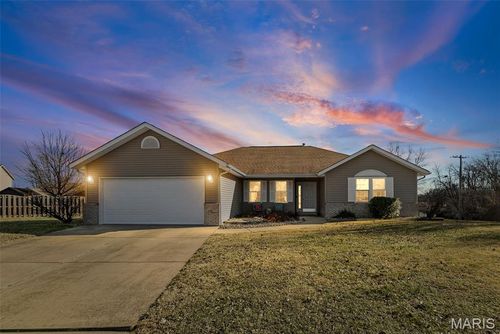 141 Fairway Dr, Maryville, IL, 62062-6441 | Card Image