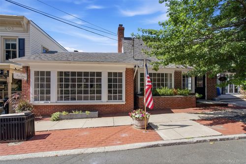 37 Main St, Cold Spring Harbor, NY, 11724-1401 | Card Image
