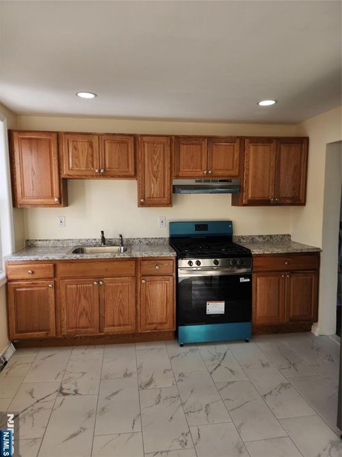 254 Montgomery Street, Bloomfield, NJ, 07003 | Card Image