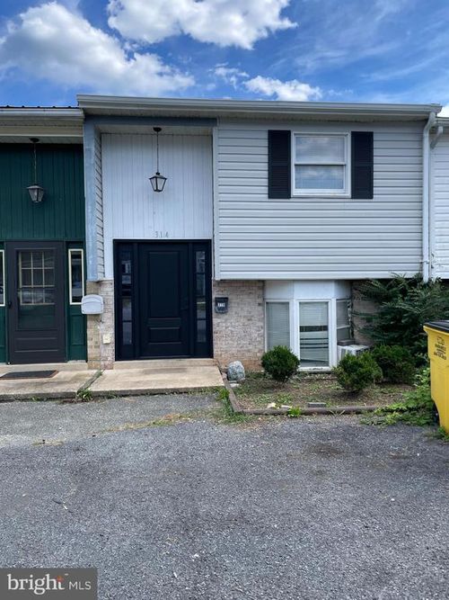 314 E 11th Ave, RANSON, WV, 25438-1510 | Card Image