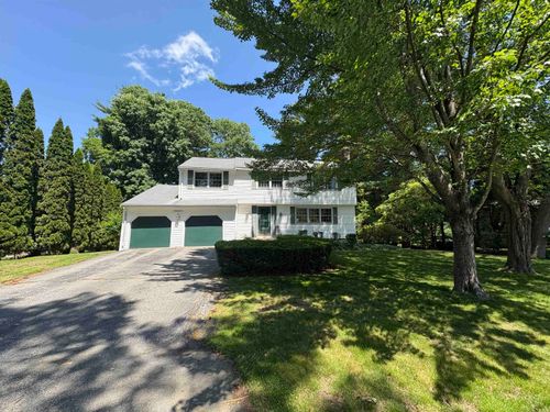 35 Woodland Dr, Nashua, NH, 03063-2059 | Card Image