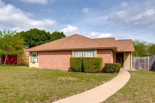 7049 Sorcey Road, Dallas, TX, 75249 | Card Image