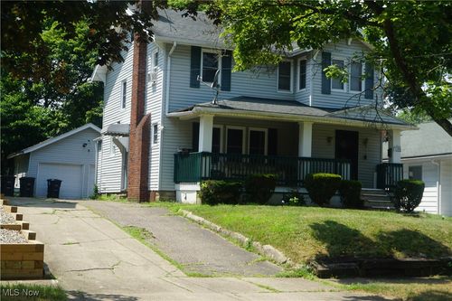 1088 Packard Dr, Akron, OH, 44320-3644 | Card Image