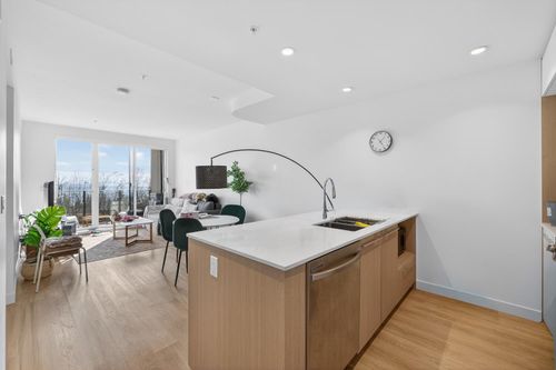 206-9580 Tower Rd, Burnaby, BC, V5A0G5 | Card Image