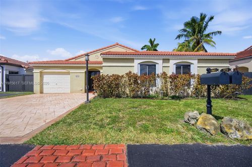 561 Sw 87th Ct, Miami, FL, 33174-2468 | Card Image