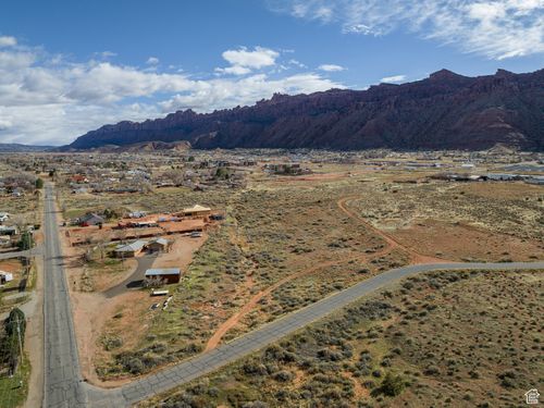 j-2282 Resource Blvd, Moab, UT, 84532-3406 | Card Image