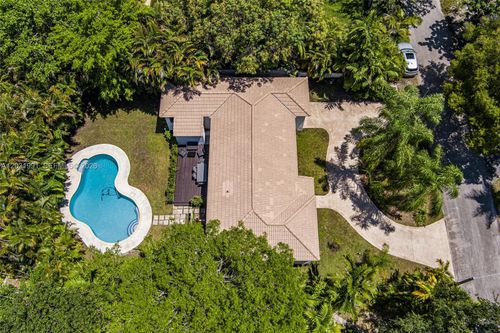 10550 Ne 3rd Ct, Miami Shores, FL, 33138-2010 | Card Image